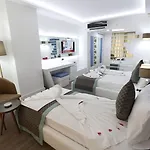 Hotel Elips Royal & 4*