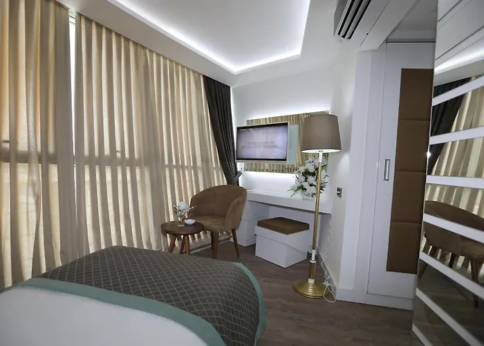 Hotel Elips Royal &