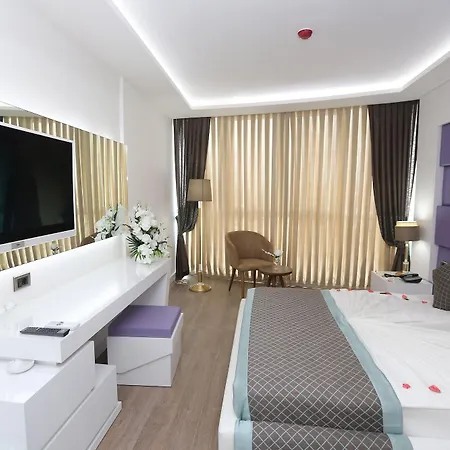 Elips Royal & Hotel