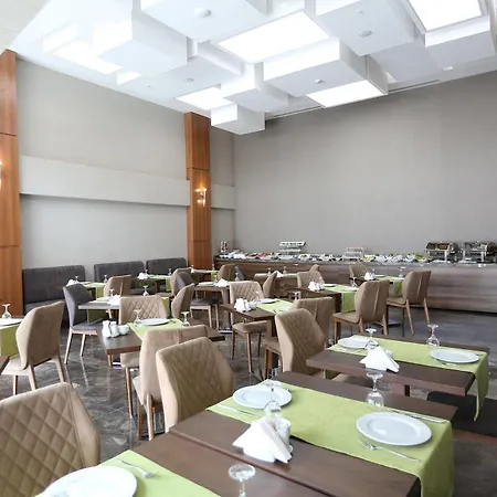 Hotel Elips Royal & 4*