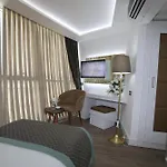 Hotel Elips Royal &