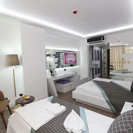 Elips Royal & 4* Antalya