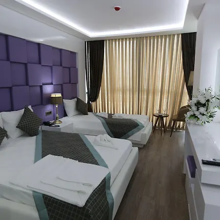 Hotel Elips Royal & 4*
