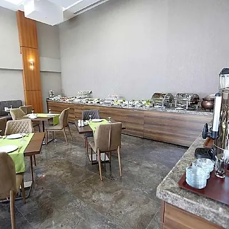 Elips Royal & Hotel 4*