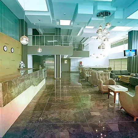 Hotel Elips Royal & 4*