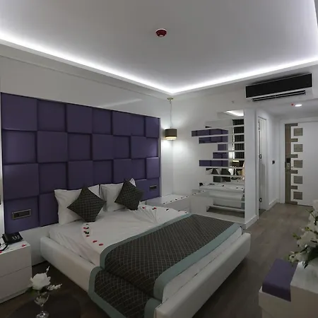 اليبس رويال اند سبا 4* أنطاليا