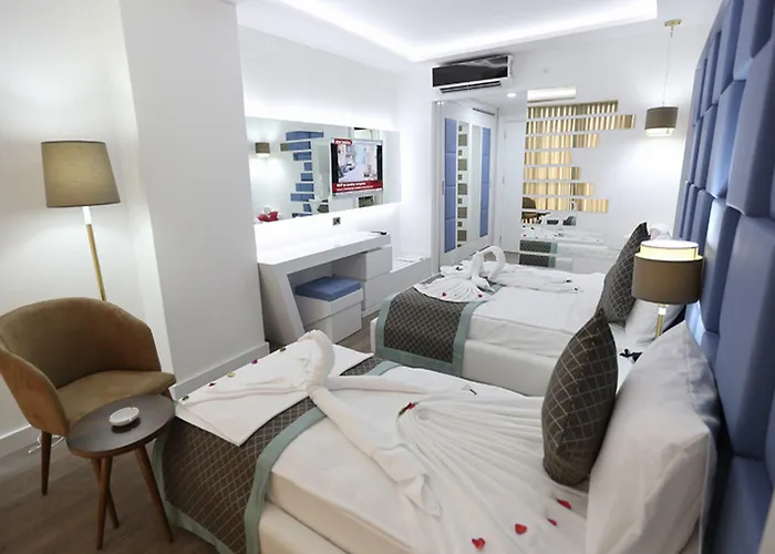 Elips Royal & Hotel 4*