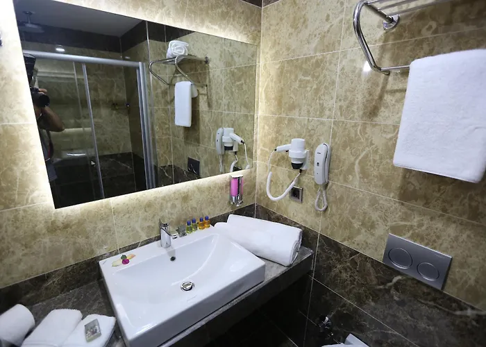 Elips Royal & 4* Antalia