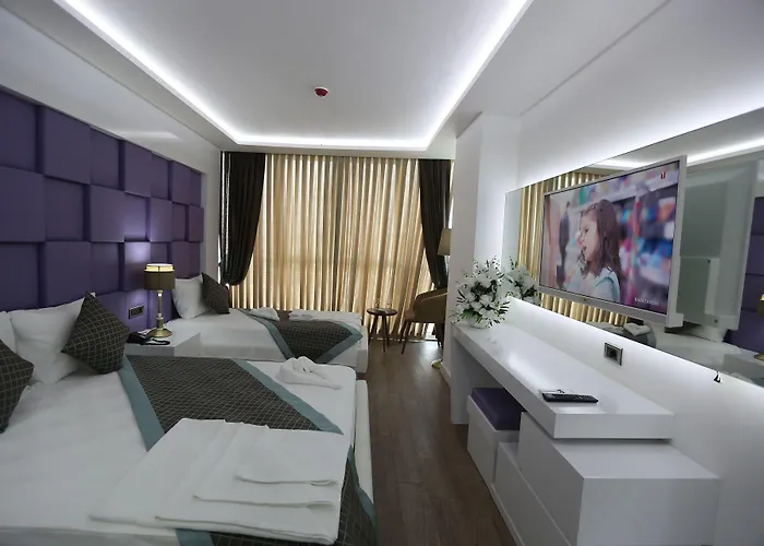 Elips Royal & Otel 4*