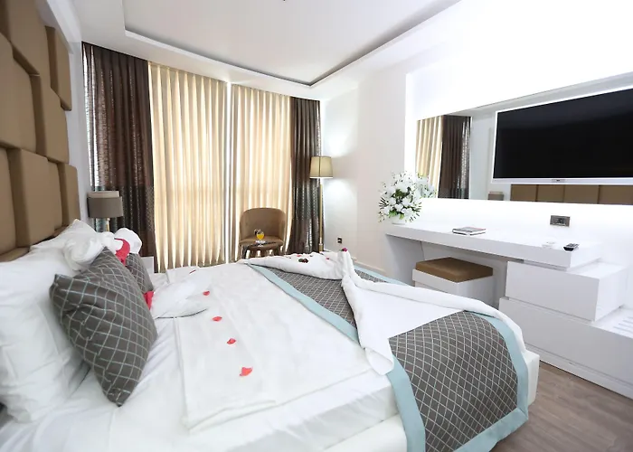 Elips Royal & Hotel Antalia