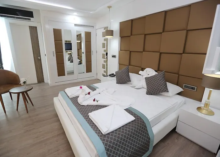 Elips Royal & 4* Antalya