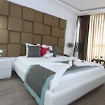 Hotel Elips Royal &