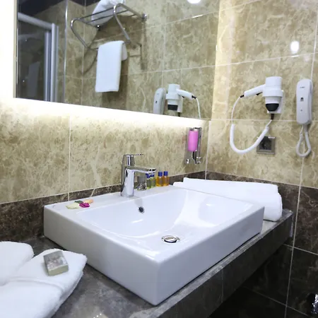 Elips Royal & ホテル