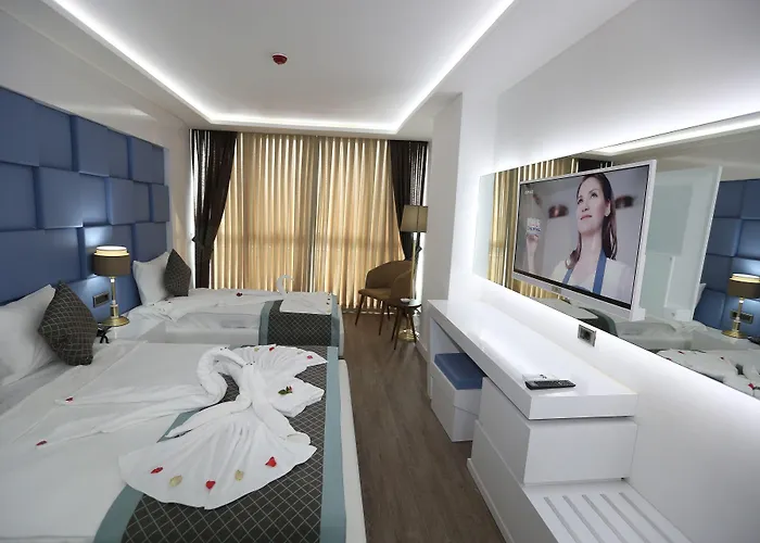 Elips Royal & 4* Antalya