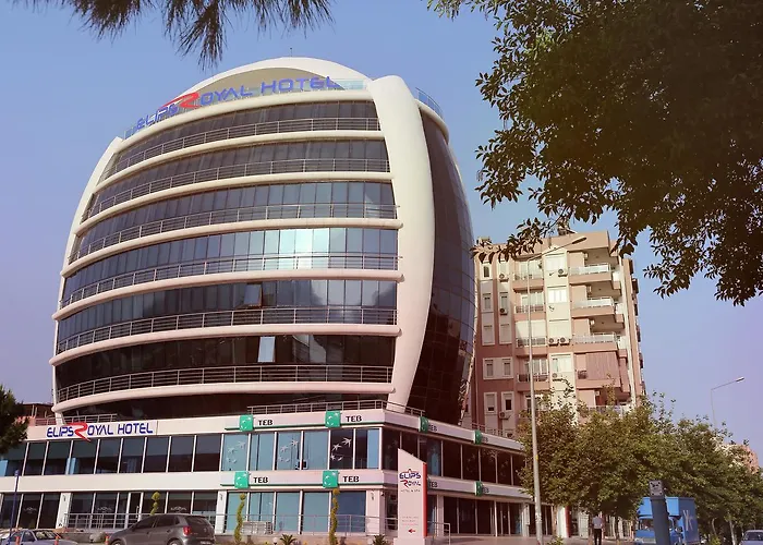Elips Royal & Hotel