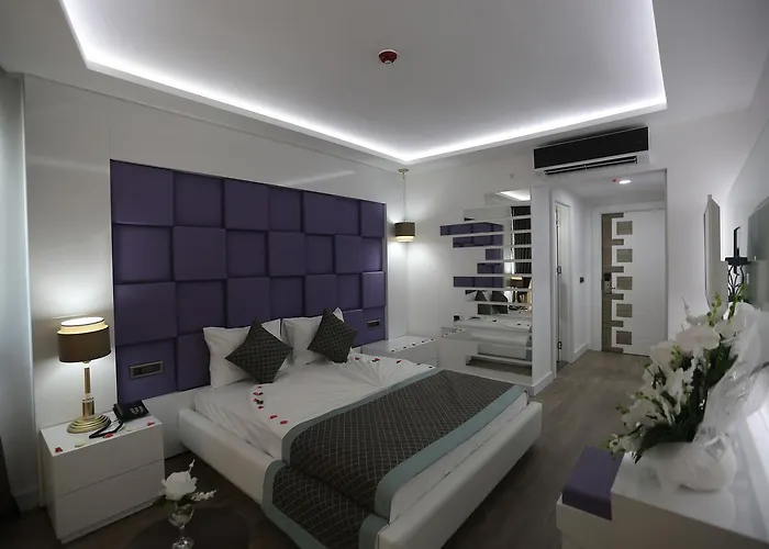 Elips Royal & 4* Antalya